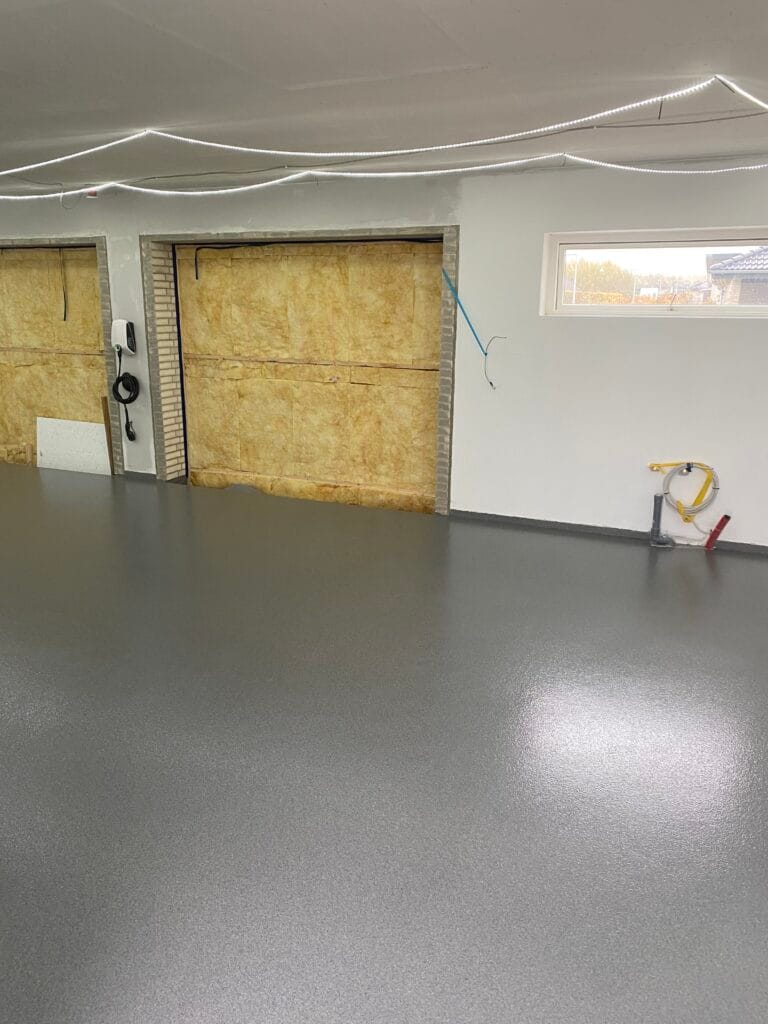 garagegulv - Garagegulv - NBP Epoxy & Renovering - IMG 3891 IMG_3891